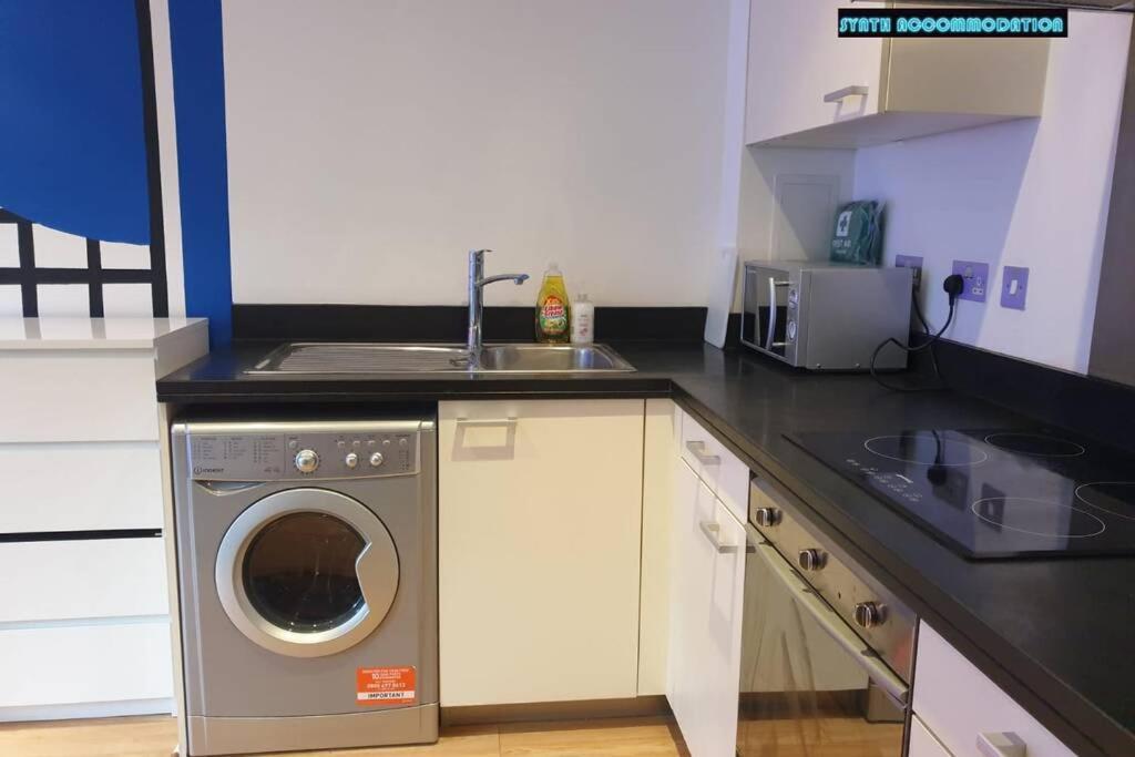 80S Retro 1Bed Studio Serviced Apartment Canary Wharf Perfect For Solo & Couple Travellers 伦敦 外观 照片